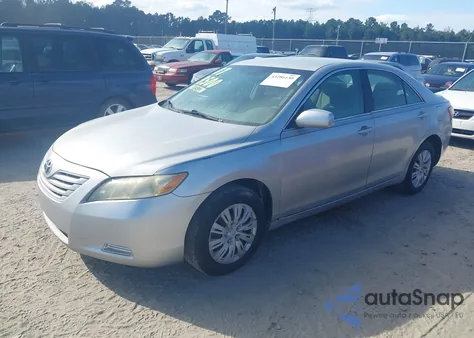 2007 Toyota Camry Ce z USA, uszkodzony, nr VIN 4T1BE46K47U667842